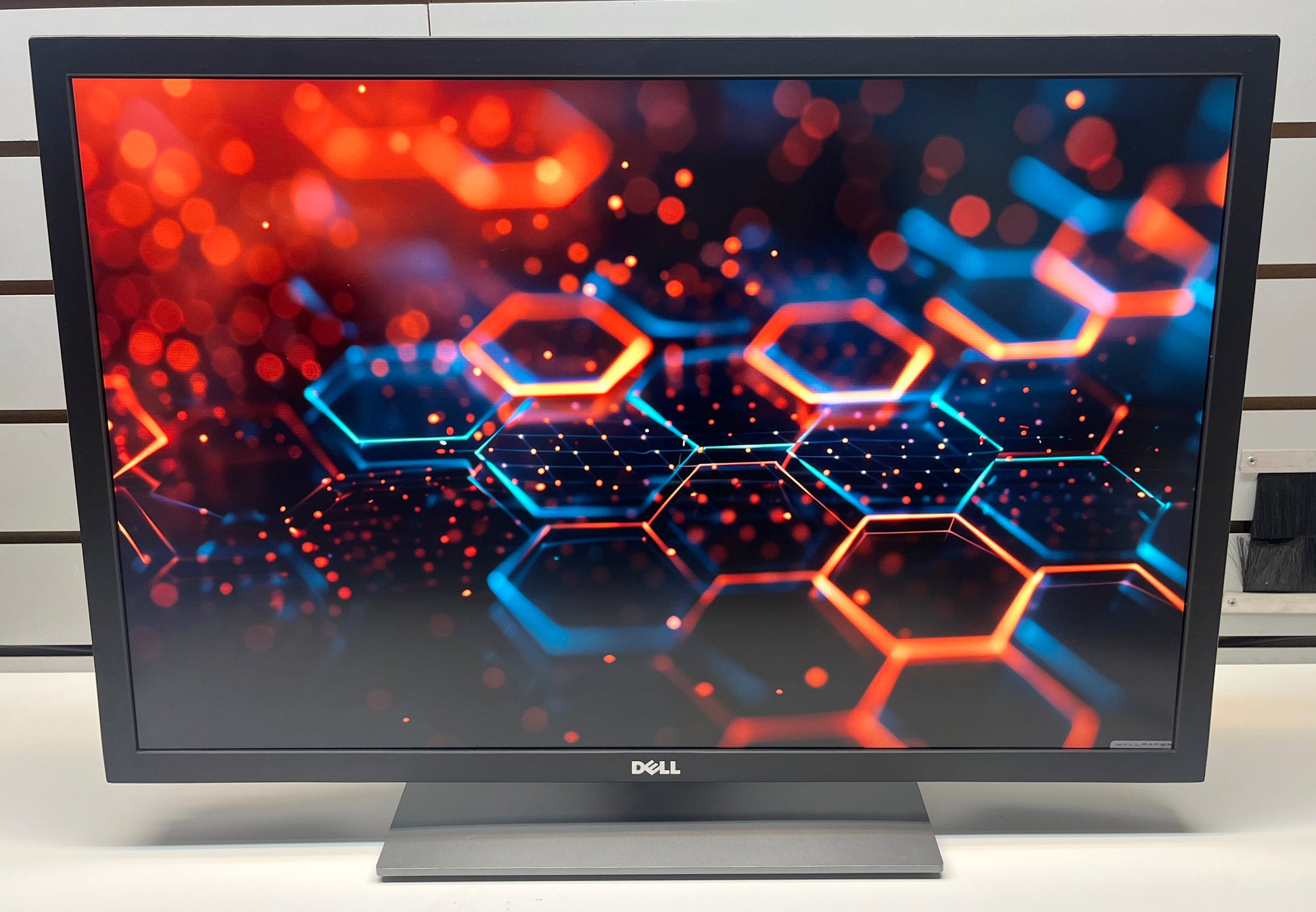 Dell UP3017 Monitor | Black | 30" WQXGA 2560 x 1600 | HDMI & DisplayPort