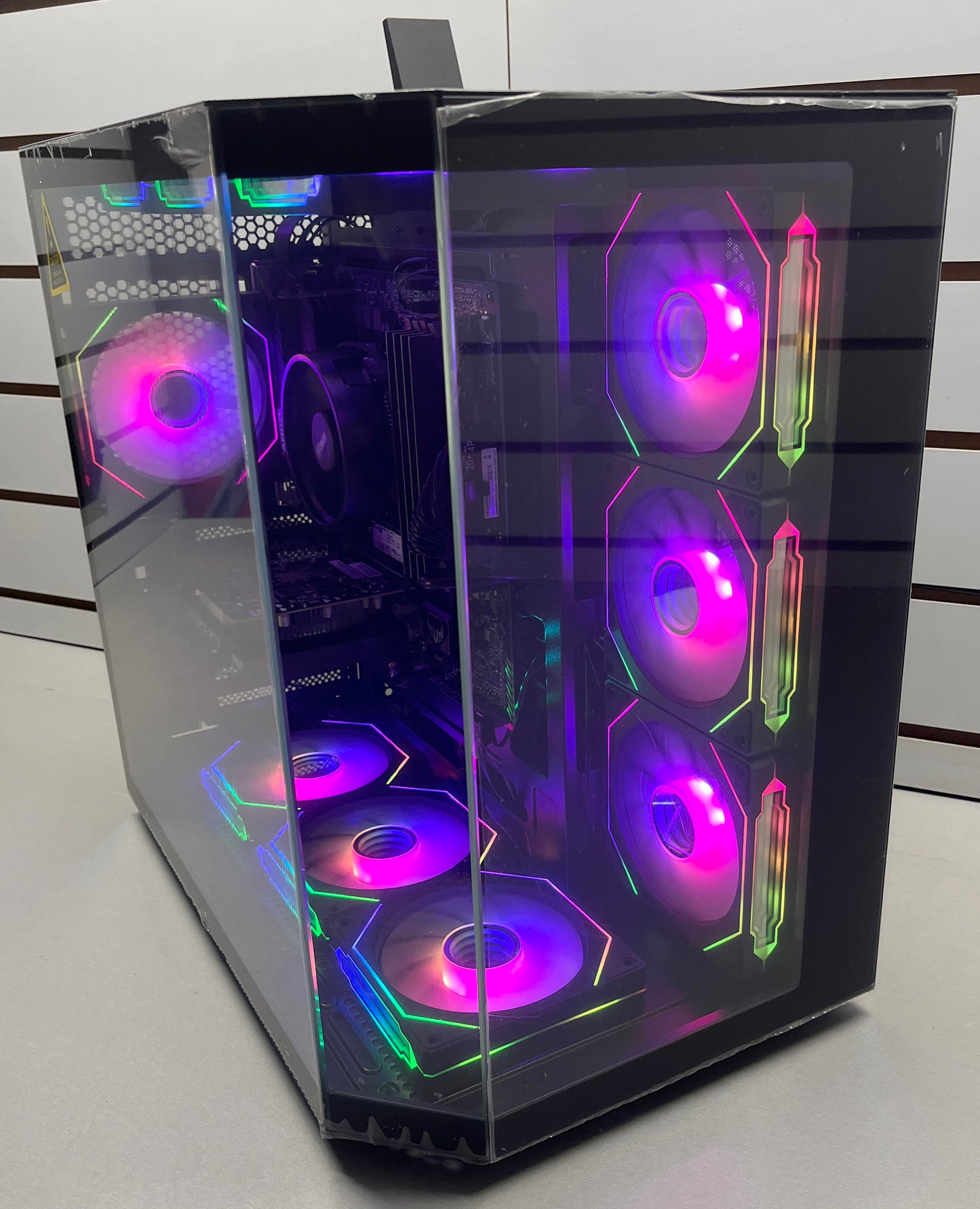 Gaming On The Edge Gaming PC - New Case Design