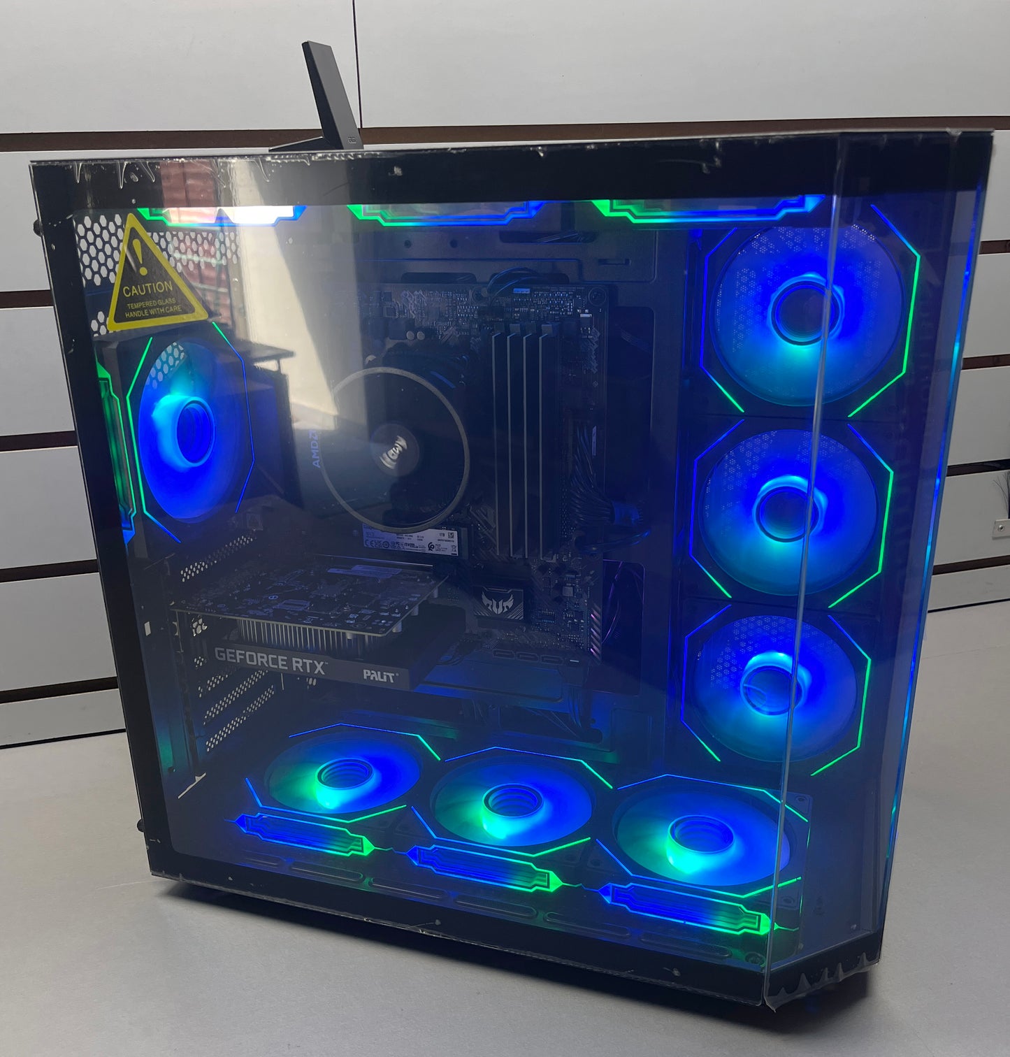 Gaming On The Edge Gaming PC - New Case Design