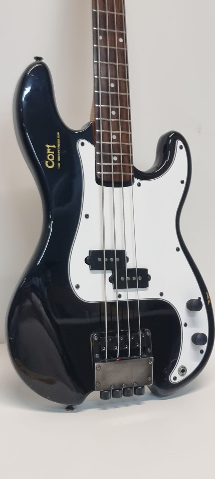 Cort Space PB Headless P-Bass 1983 - Black with White Finger Board + Rosewood Neck