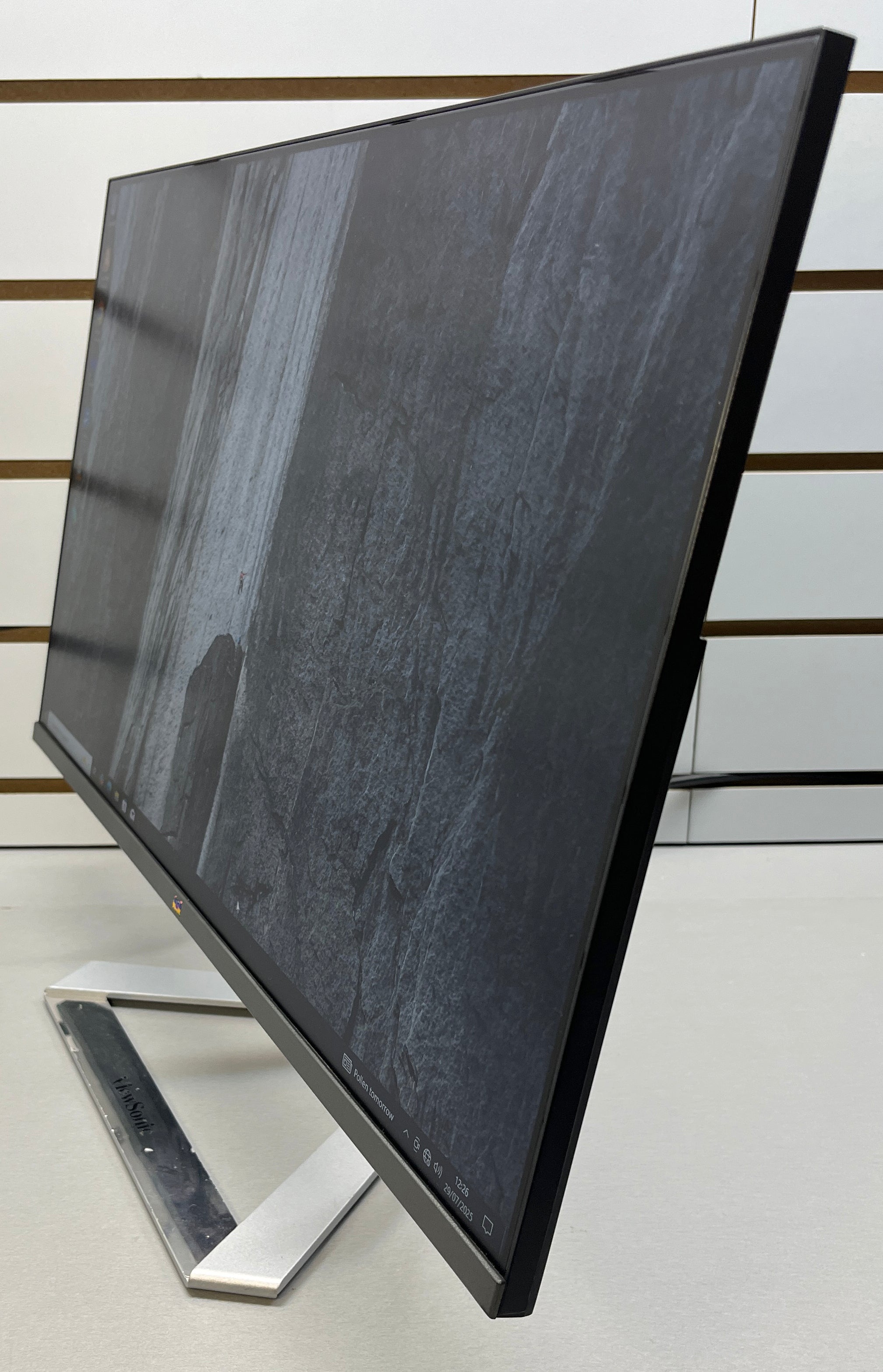 ViewSonic VX2476 – 24” Full HD IPS Frameless Monitor