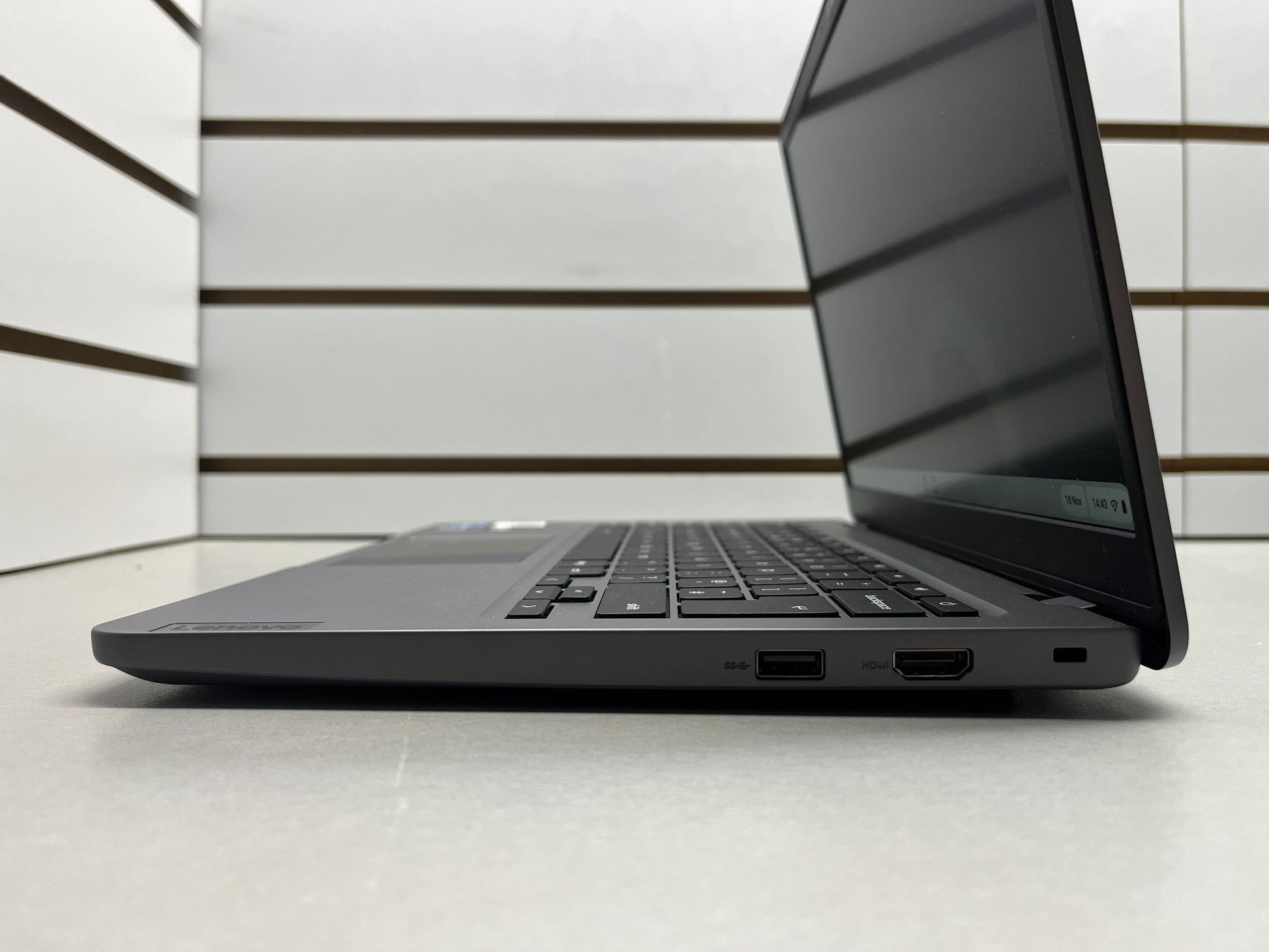 Lenovo Chromebook - 14" Display - Chrome OS