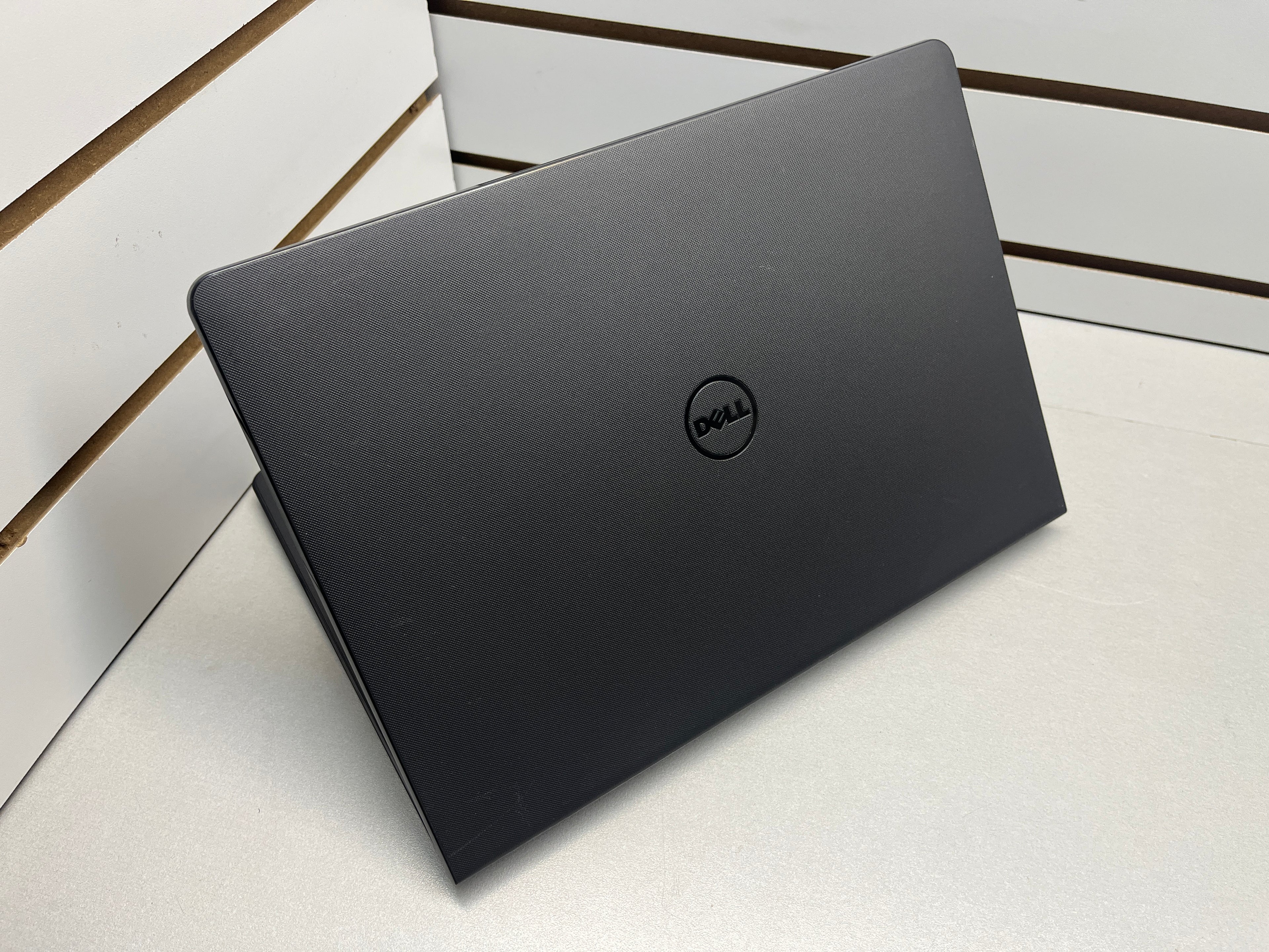 Dell Latitude Chromebook - 14" Display - Chrome Flex OS