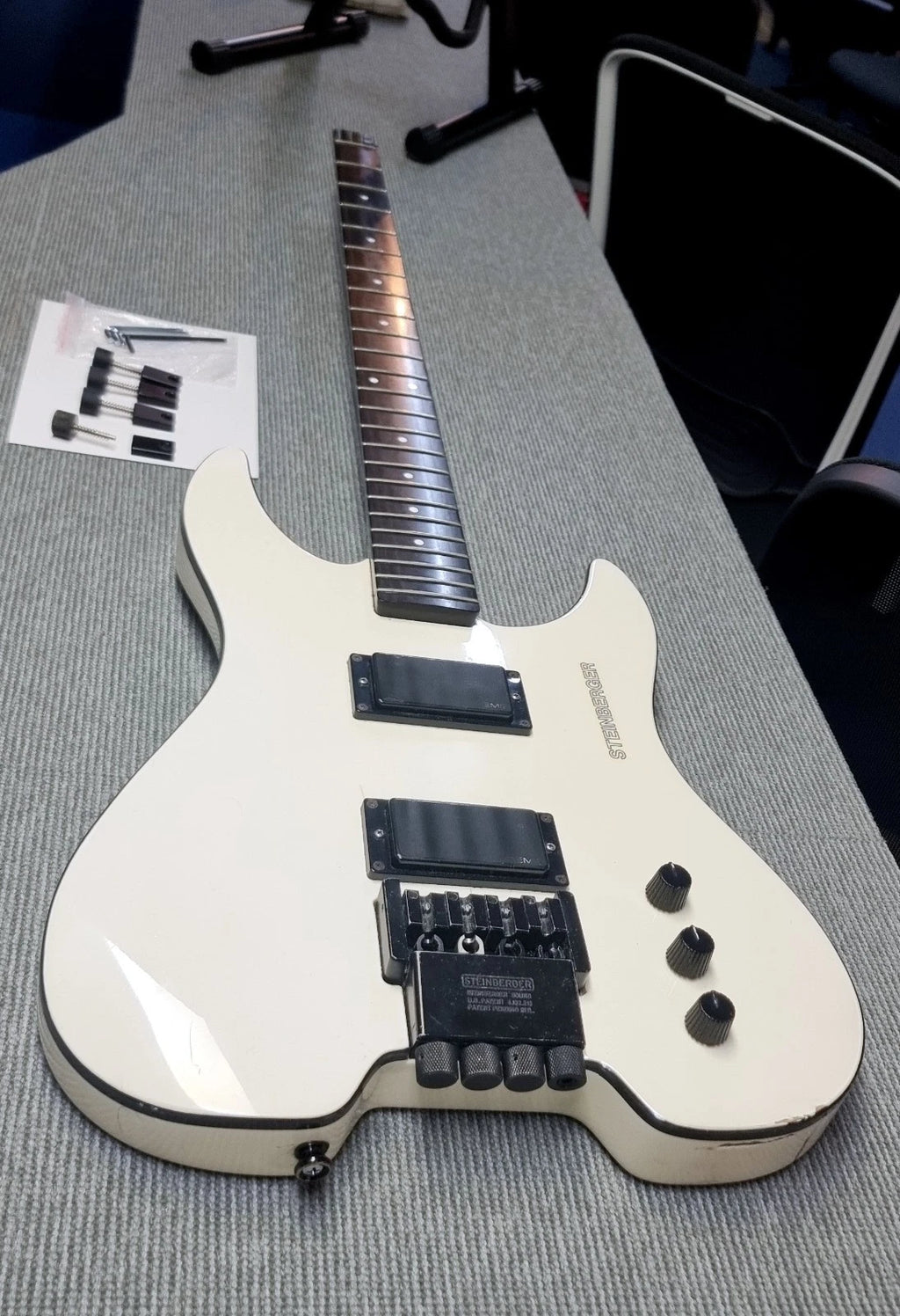 Steinberger XM-2 White Electric Headless Bass 1989 From The Newburgh NY Factory