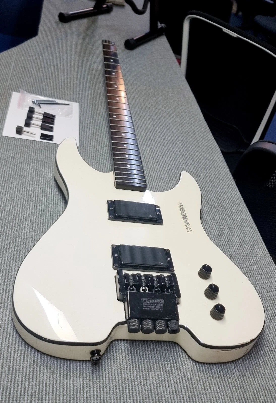 Steinberger XM-2 White Electric Headless Bass 1989 From The Newburgh NY Factory
