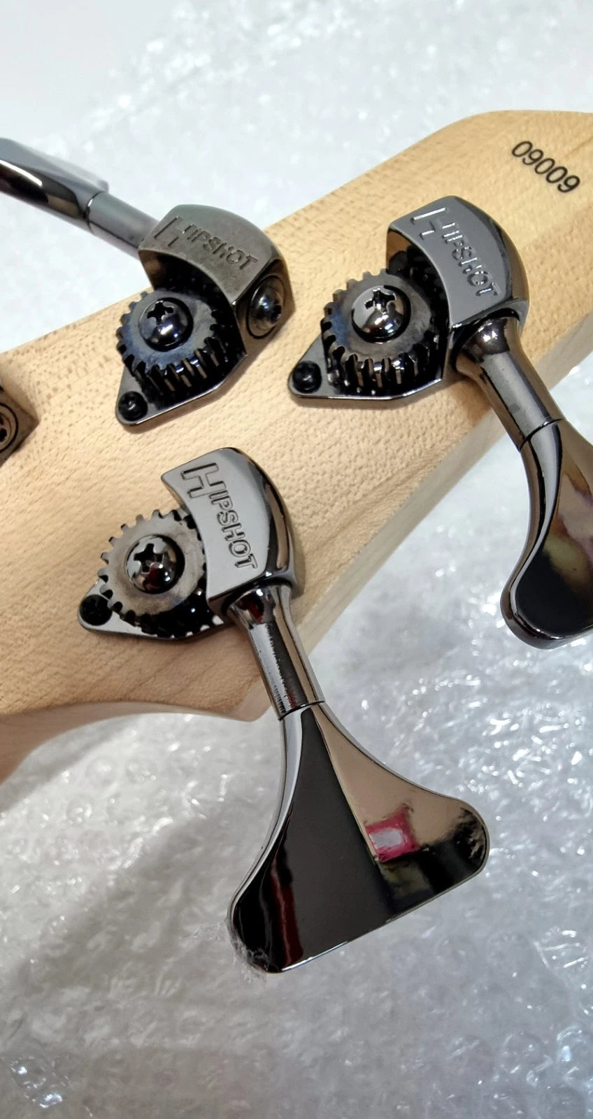 Dingwall Combustion 2 Pick-ups - Indigo Burst Finish - 4 String - Bass