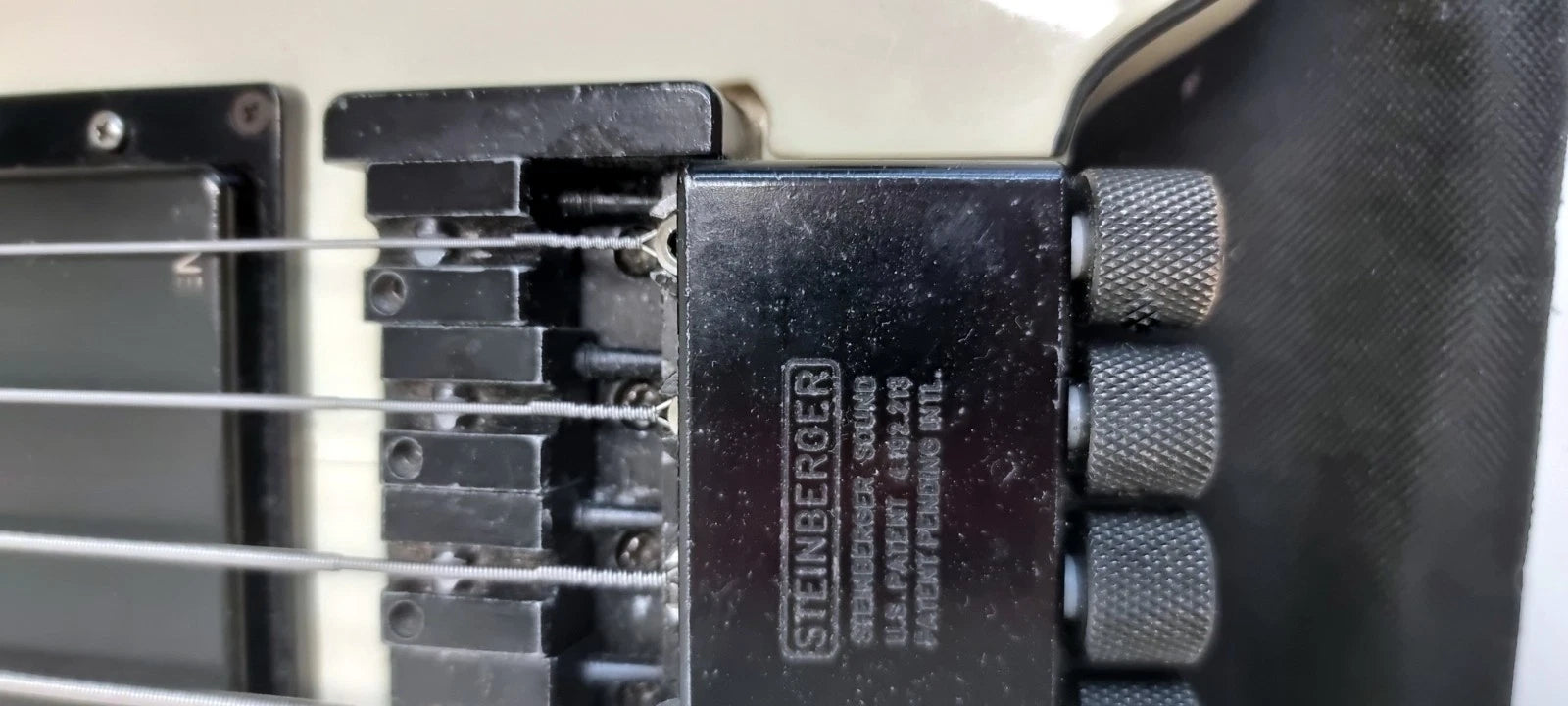 Steinberger XM-2 White Electric Headless Bass 1989 From The Newburgh NY Factory